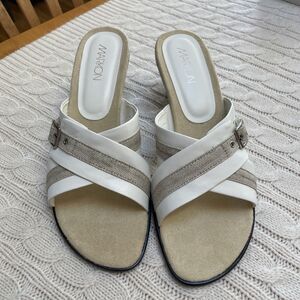 Women's Markon Dancer White/Beige Leather Slides Open Toe Heels Sandals 8 1/2 M